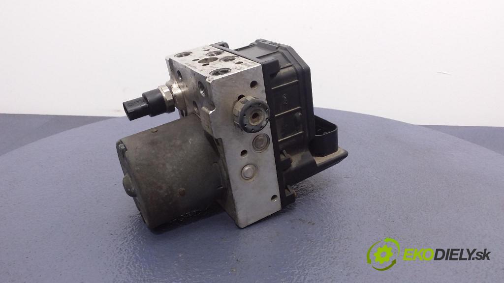 Audi A4 2001 čerpadlo ABS x 8E0614517