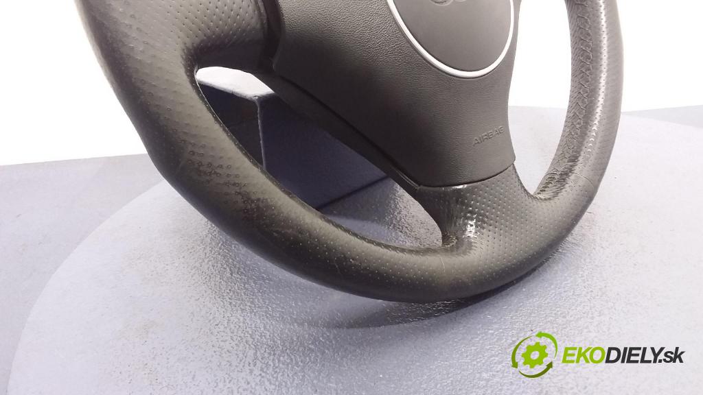 Audi A4 2001 volant 8E0419091AS