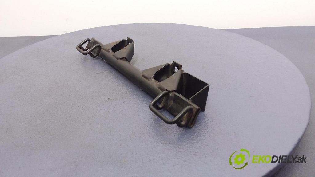 Audi A4 2001 Sedačka zadný 8E0813546A