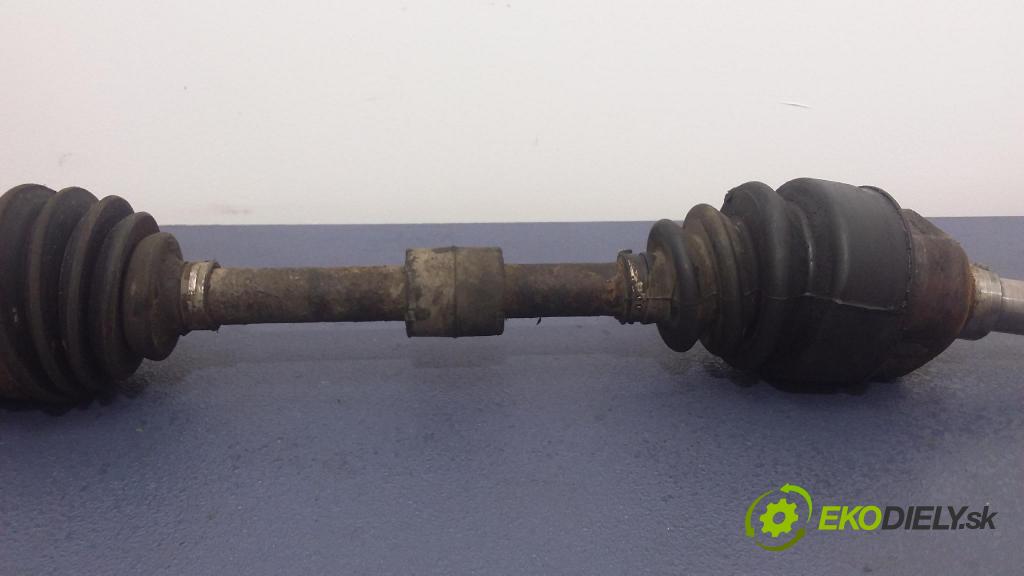 Chrysler Pacifica 2004 poloos ľavá Predné 01