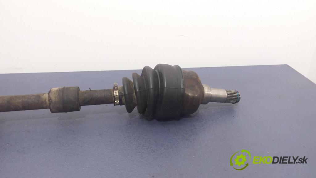 Chrysler Pacifica 2004 poloos ľavá Predné 01