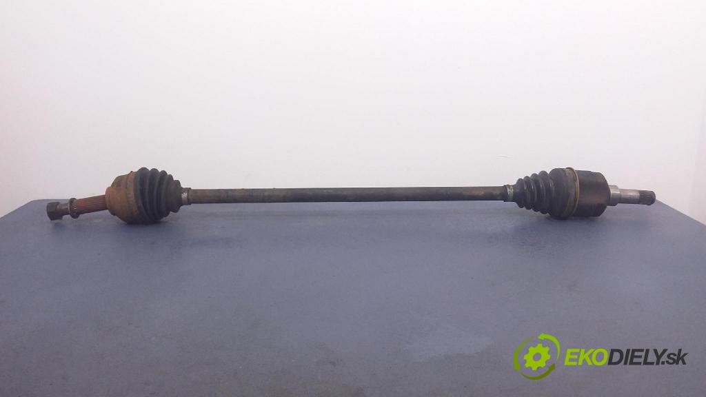 Chrysler Pacifica 2004 poloos Prava: Predné 01