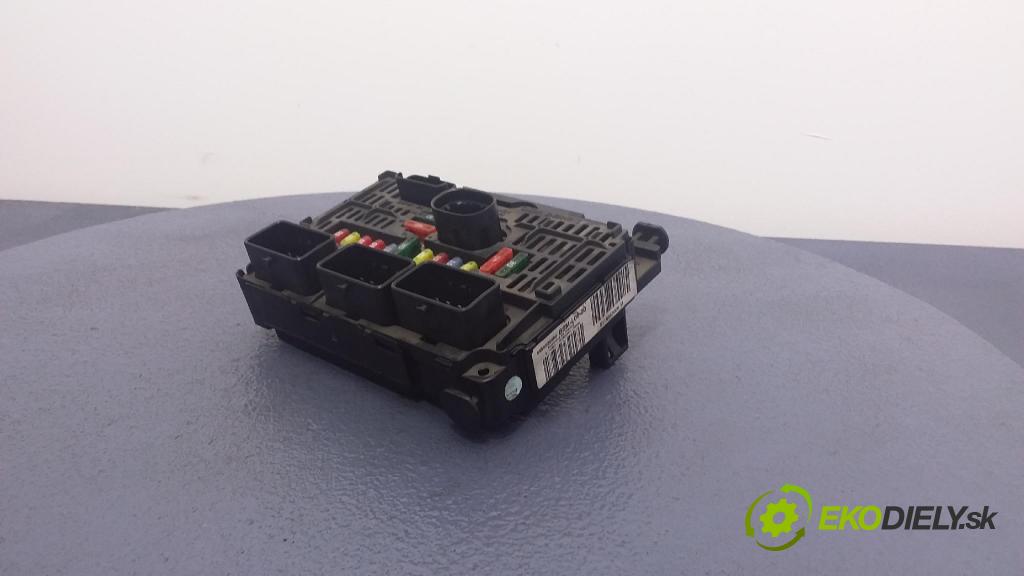 Citroen C5 2005 skrinka Poistky: 9658539680