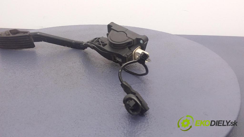 Citroen C5 2005 pedal Plyn: 9650341780
