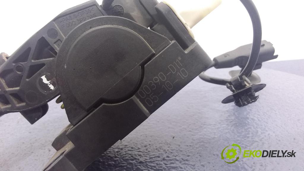 Citroen C5 2005 pedal Plyn: 9650341780