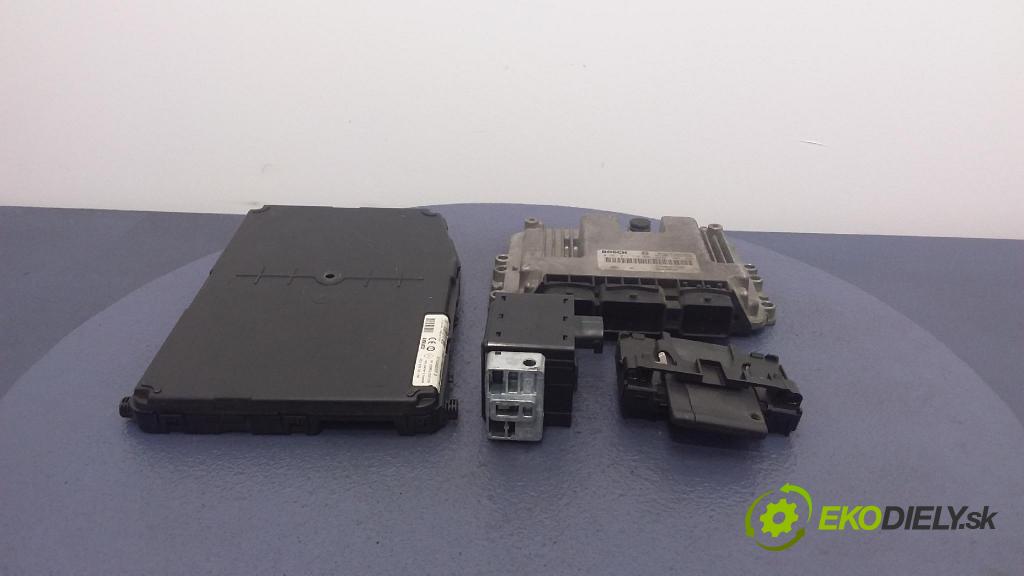 Renault Megane scenic 2004 riadiaca jednotka Motor: 8200391966