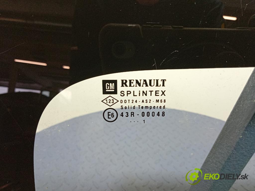 Opel Vivaro 2001 sklo Karoséria: zad 01