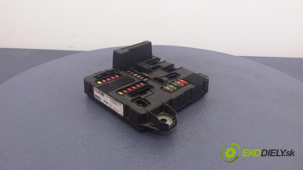 Renault Megane scenic 2004 skrinka Poistky: 8200306032A