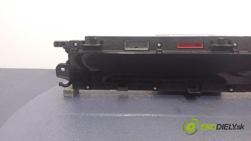 Renault Megane scenic 2004 prístrojovka/ budíky P8200451505A