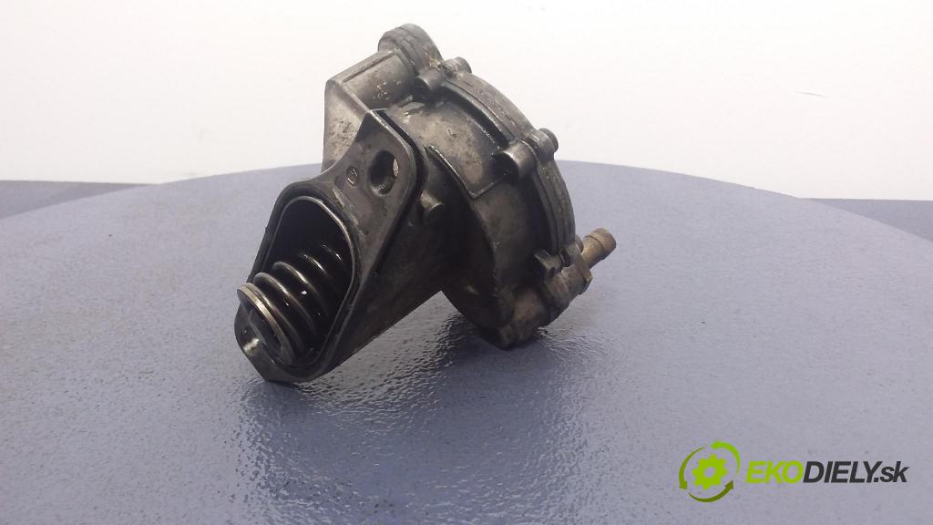 Volvo S80 1999 čerpadlo vákuová 074145100