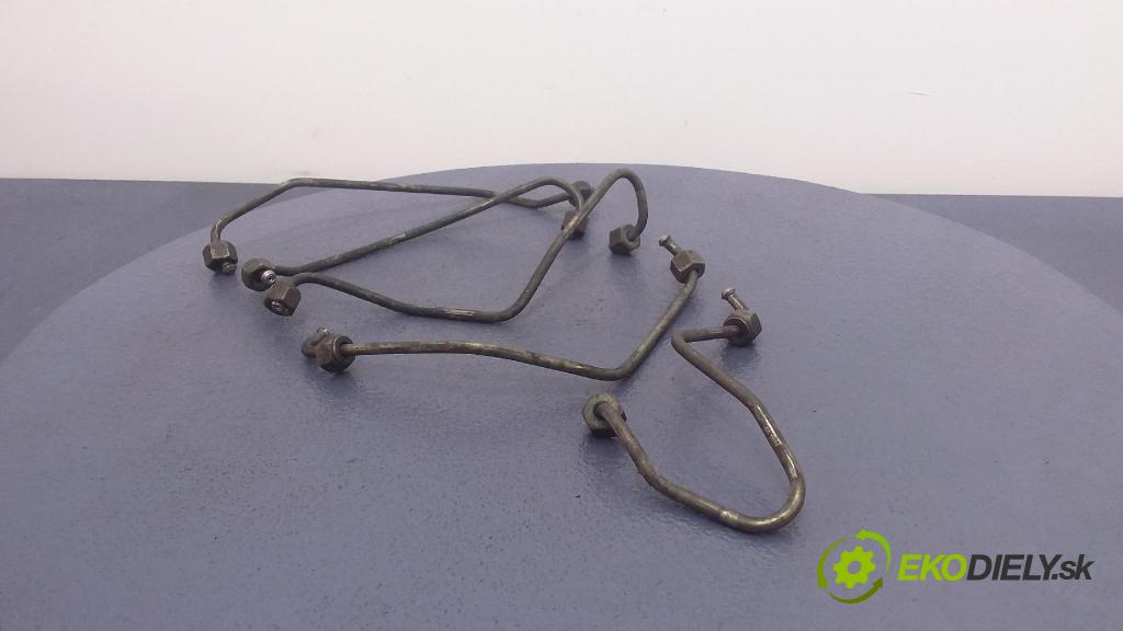 Volvo S80 1999 rúrka paliva 01