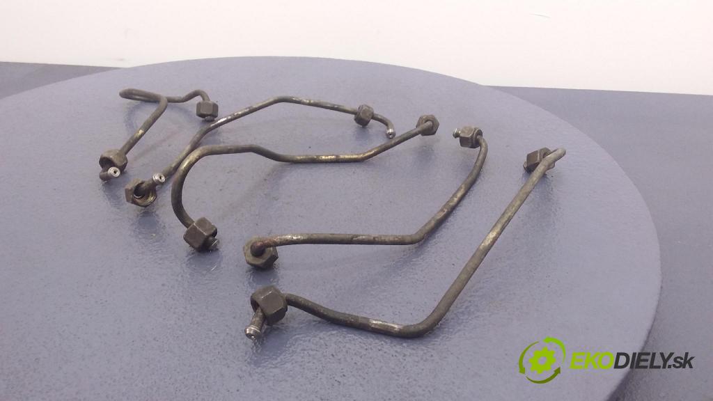 Volvo S80 1999 rúrka paliva 01