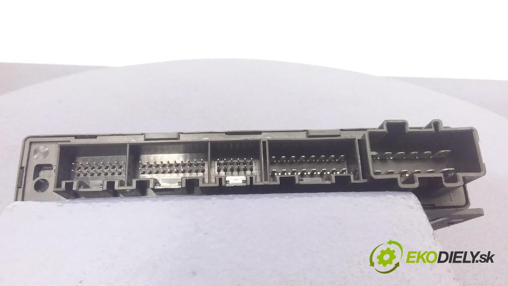 Audi A2 2001 riadiaca jednotka Komfortu 8Z0959433D