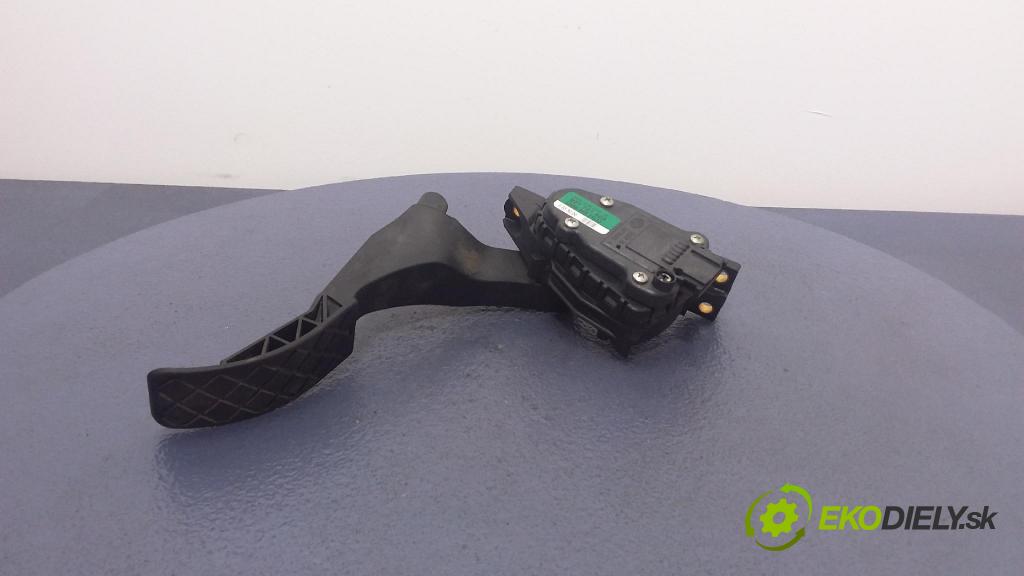 Audi A2 2001 pedal Plyn: 8Z0820043