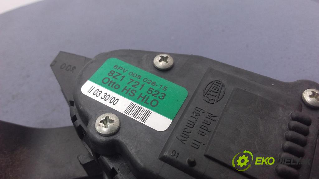 Audi A2 2001 pedal Plyn: 8Z0820043
