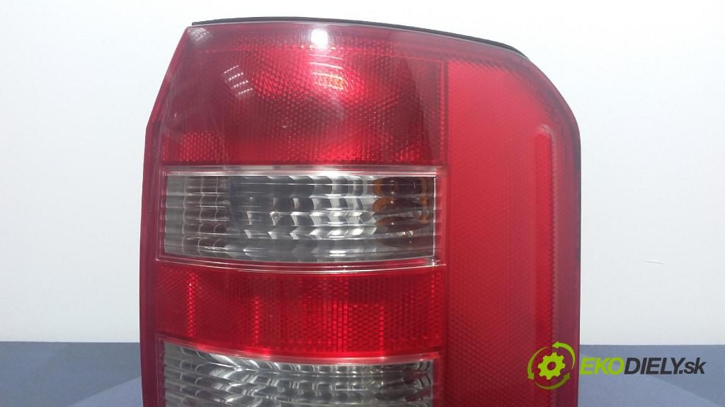 Audi A2 2001 svetlo / reflektor zad Prava: Vonkajsia: 8Z0945096
