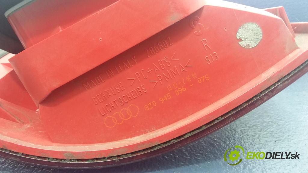 Audi A2 2001 svetlo / reflektor zad Prava: Vonkajsia: 8Z0945096