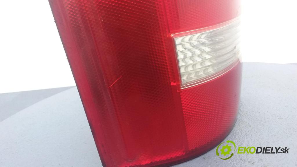 Audi A2 2001 svetlo / reflektor zad ľavá Vonkajsia: 8Z0945095