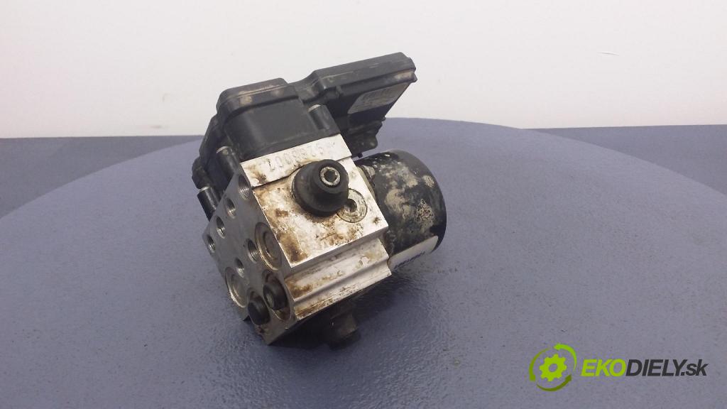 Opel Vectra 2000 čerpadlo ABS x 13091801