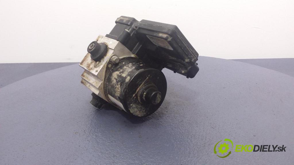 Opel Vectra 2000 čerpadlo ABS x 13091801