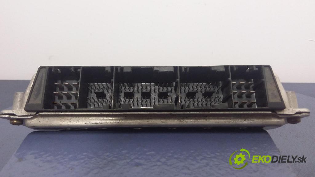 Bmw 530 2002 riadiaca jednotka Motor: 7789376