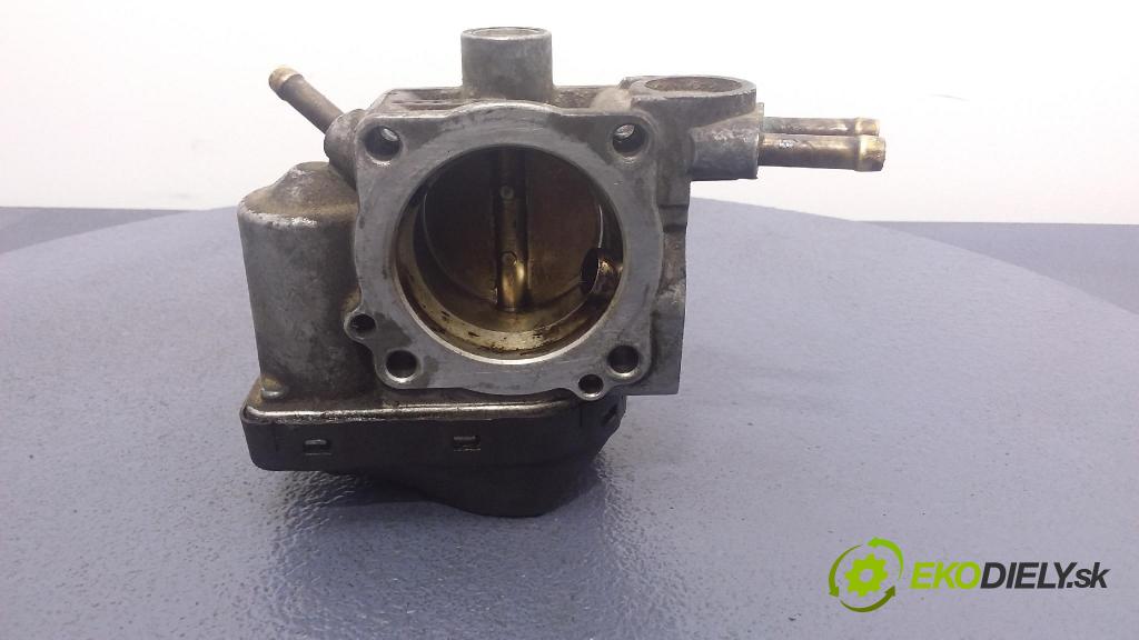 Audi A4 2001 klapka 06B133062D