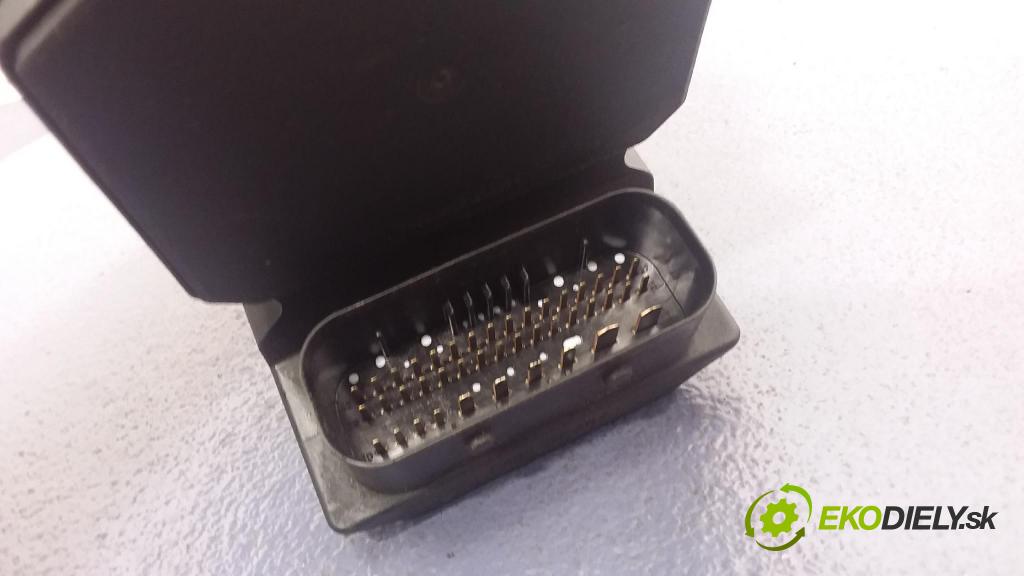 Audi A4 2001 čerpadlo ABS x 0265950011