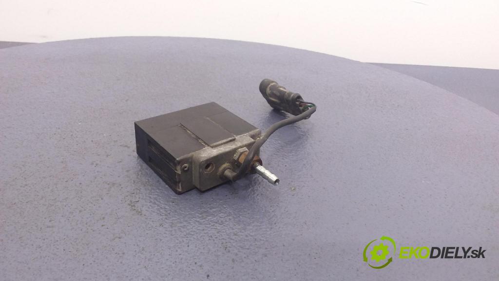 Subaru Legacy 1999 snímač 67R-010036