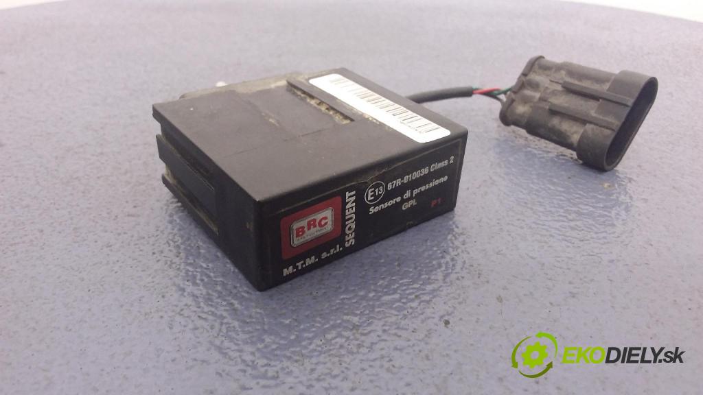 Subaru Legacy 1999 snímač 67R-010036