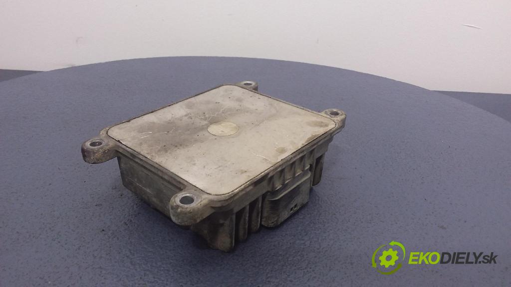 Opel Astra 2003 riadiaca jednotka 8971891362