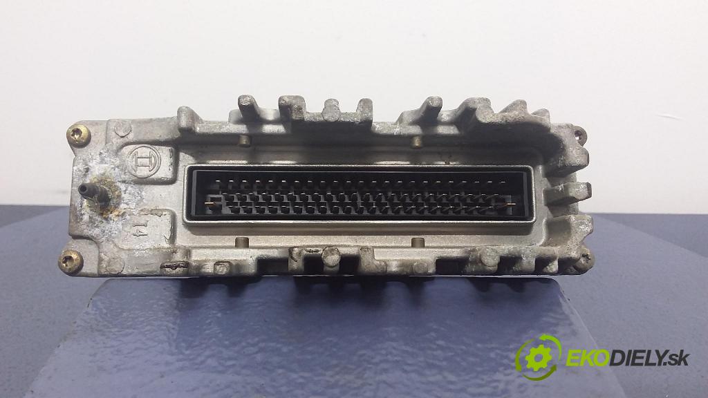 Volkswagen Golf 1996 riadiaca jednotka Motor: 028906021BF