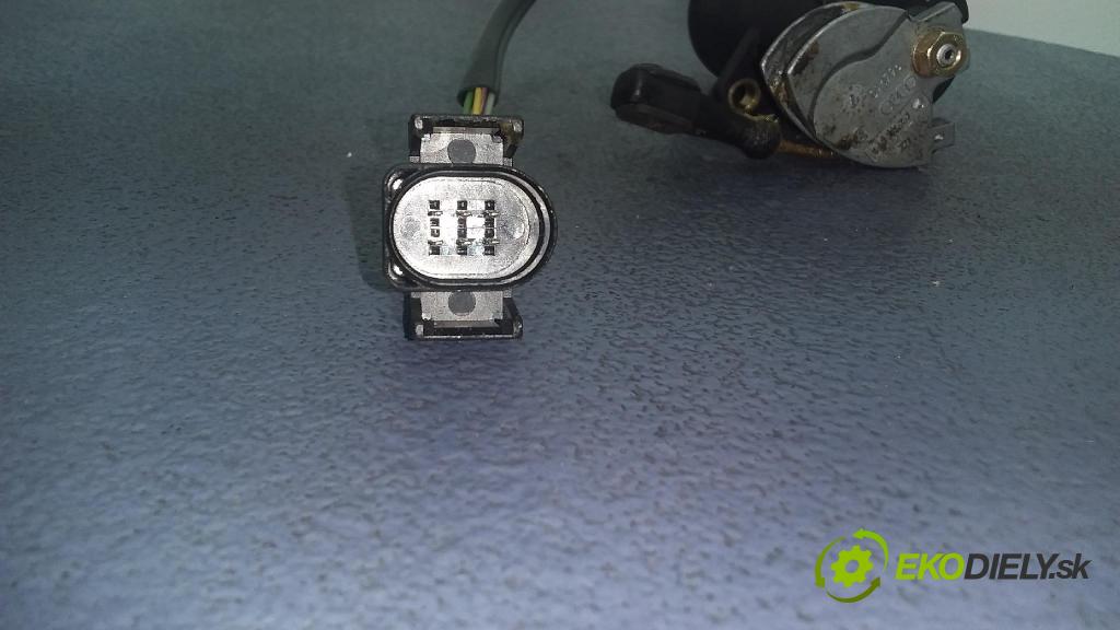 Volkswagen Golf 1996 pedal Plyn: 0205001034