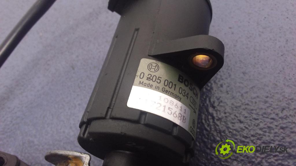 Volkswagen Golf 1996 pedal Plyn: 0205001034