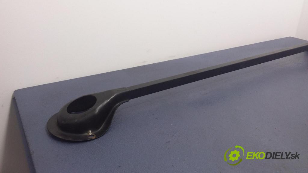 Skoda Felicia 1999 výstuha Predné: / pas predný 01