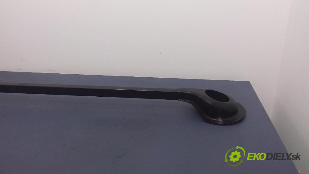 Skoda Felicia 1999 výstuha Predné: / pas predný 01