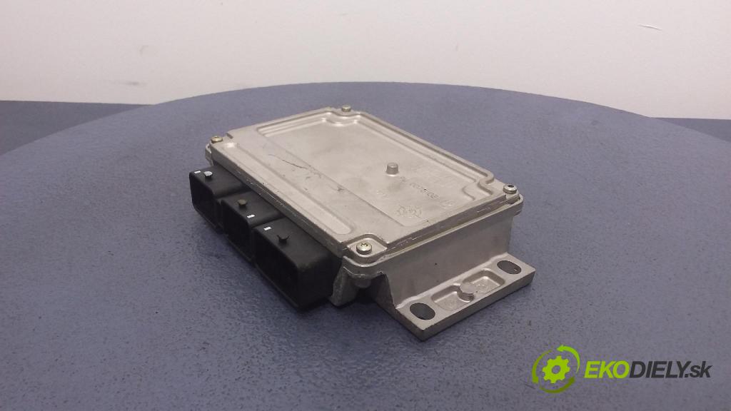 Citroen C5 2006 riadiaca jednotka Motor: 9661570780