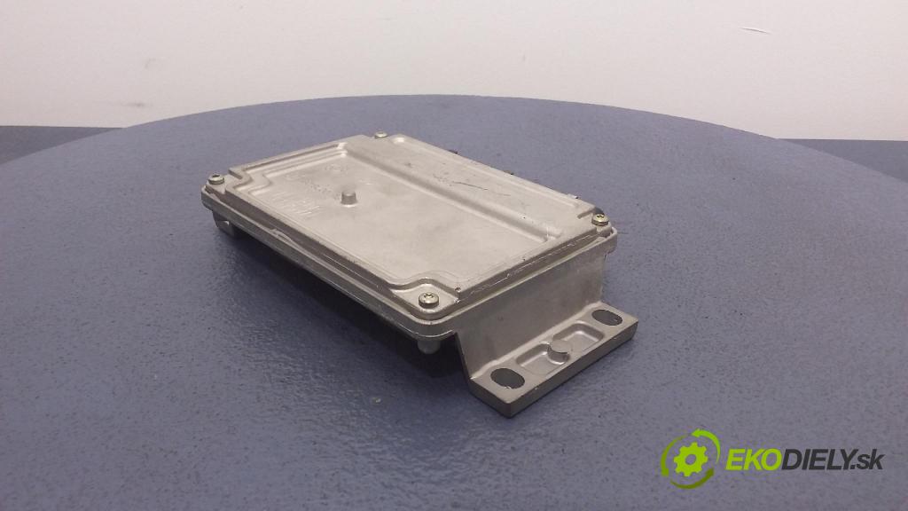 Citroen C5 2006 riadiaca jednotka Motor: 9661570780