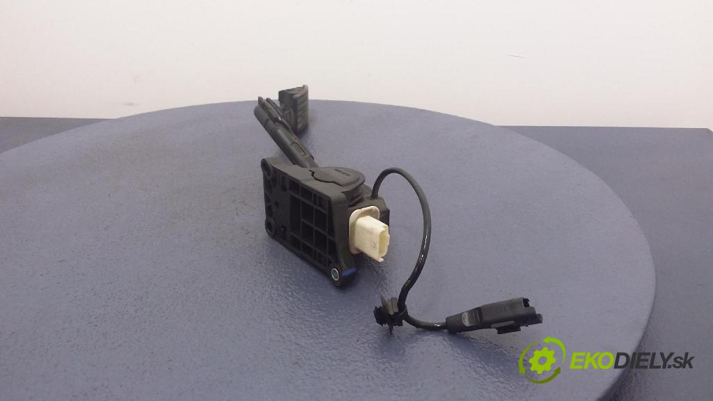 Citroen C5 2006 pedal Plyn: 9650341780