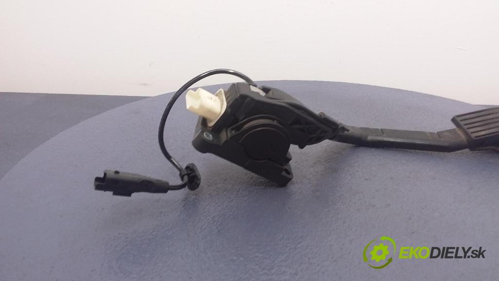 Citroen C5 2006 pedal Plyn: 9650341780