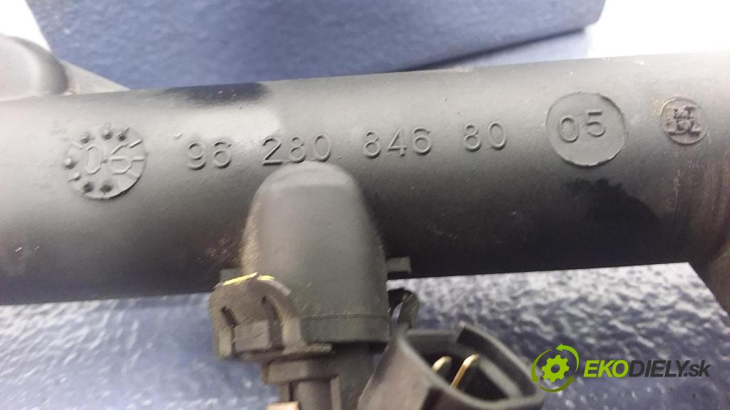 Citroen C5 2006 lišta Zásobování 9628084680