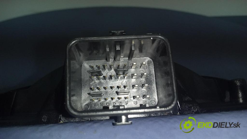 Citroen C5 2006 řídící jednotka 10R-042094