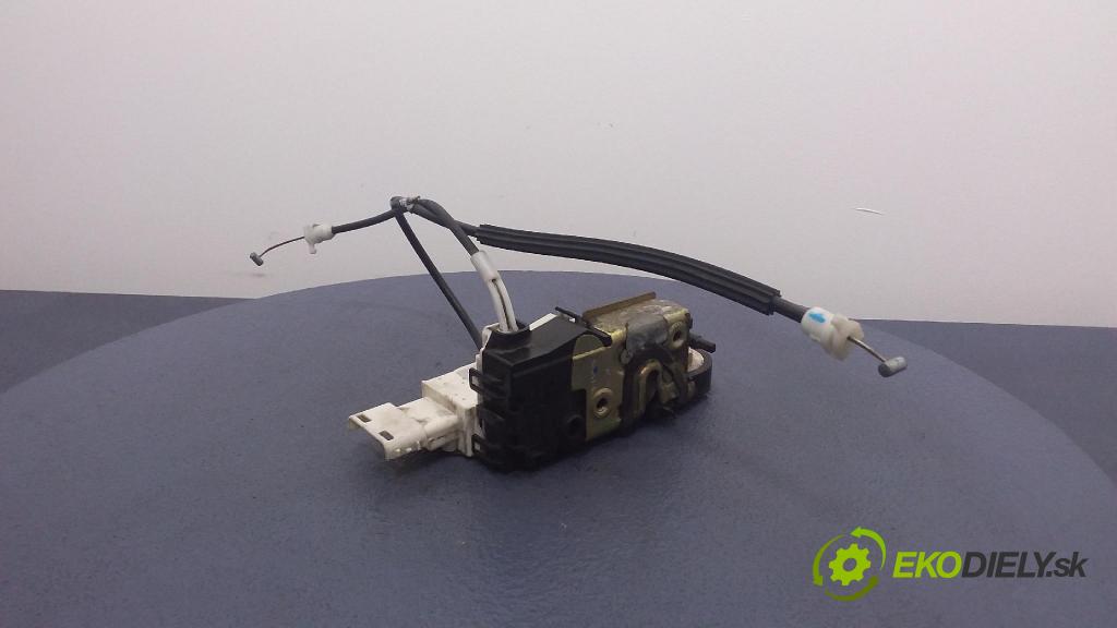 Peugeot 407 2005 zámek dveře před Levý: 9659739880F