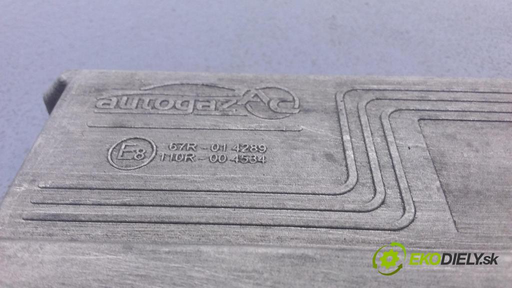 Bmw Seria 7 2002 riadiaca jednotka 67R-014289