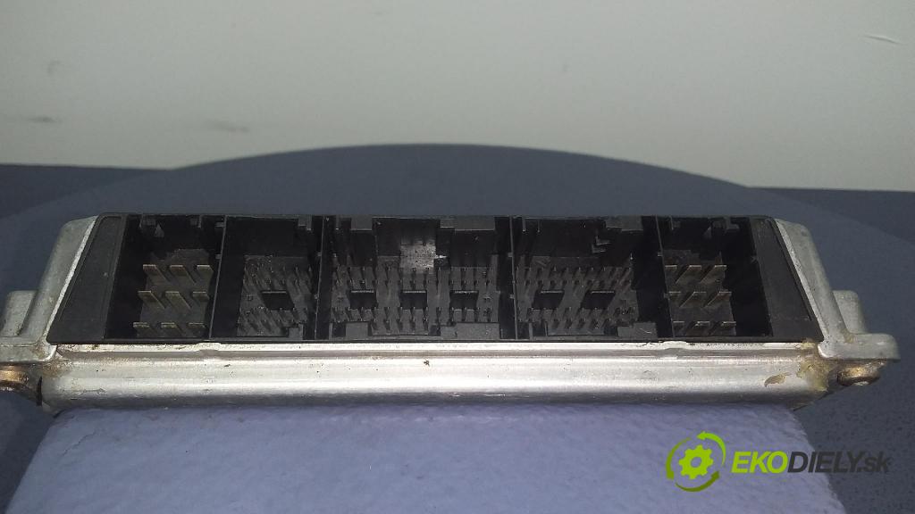 Bmw Seria 7 2002 riadiaca jednotka Motor: 7520435