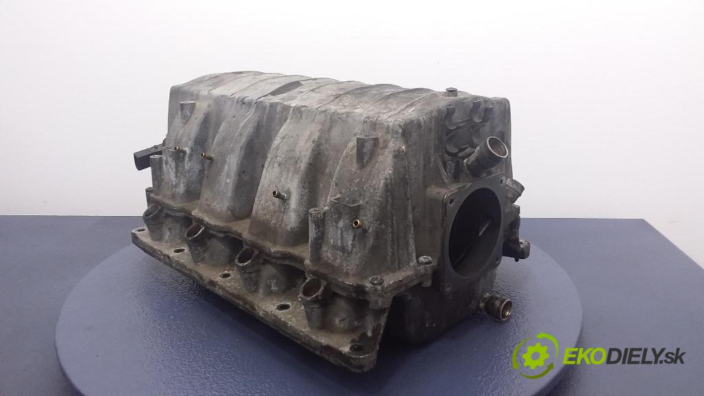 Bmw Seria 7 2002 potrubí Sání: 72292801