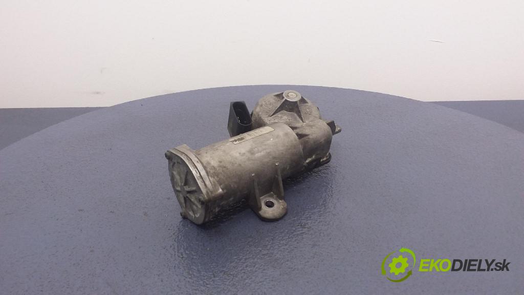 Bmw Seria 7 2002 potrubí Sání: 7505805