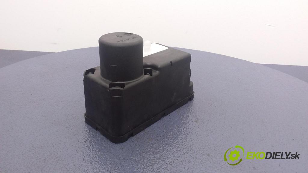 Vw Passat 1996 čerpadlo Centrální Zámek 1H0962257G