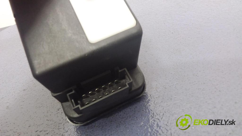 Vw Passat 1996 čerpadlo Centrální Zámek 1H0962257G