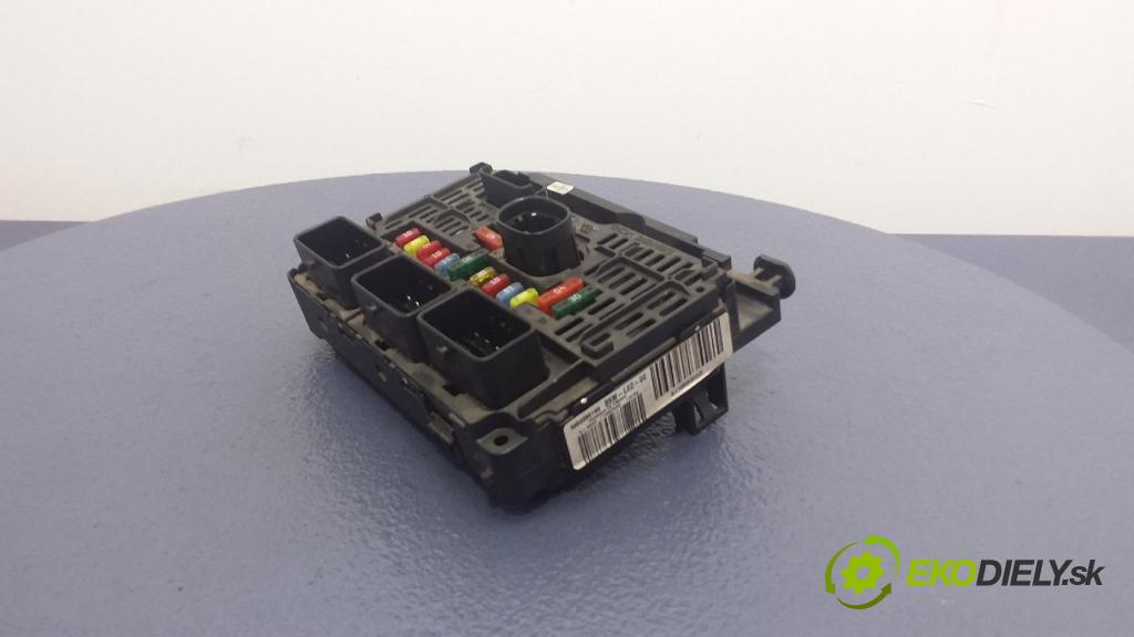 Peugeot 407 2004 skrinka Poistky: 9656086180