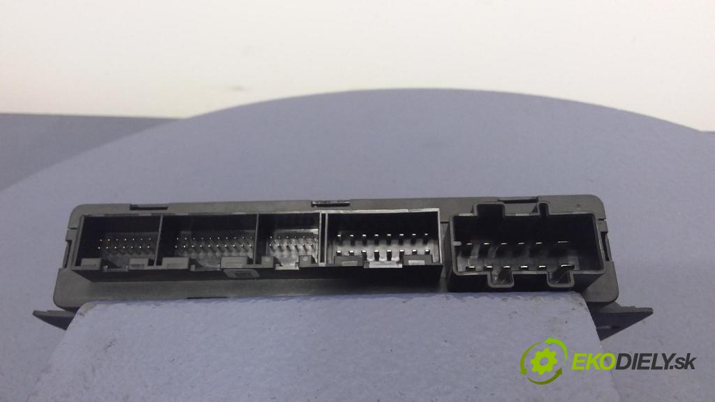 Audi A6 2003 riadiaca jednotka Komfortu 4B0962258L